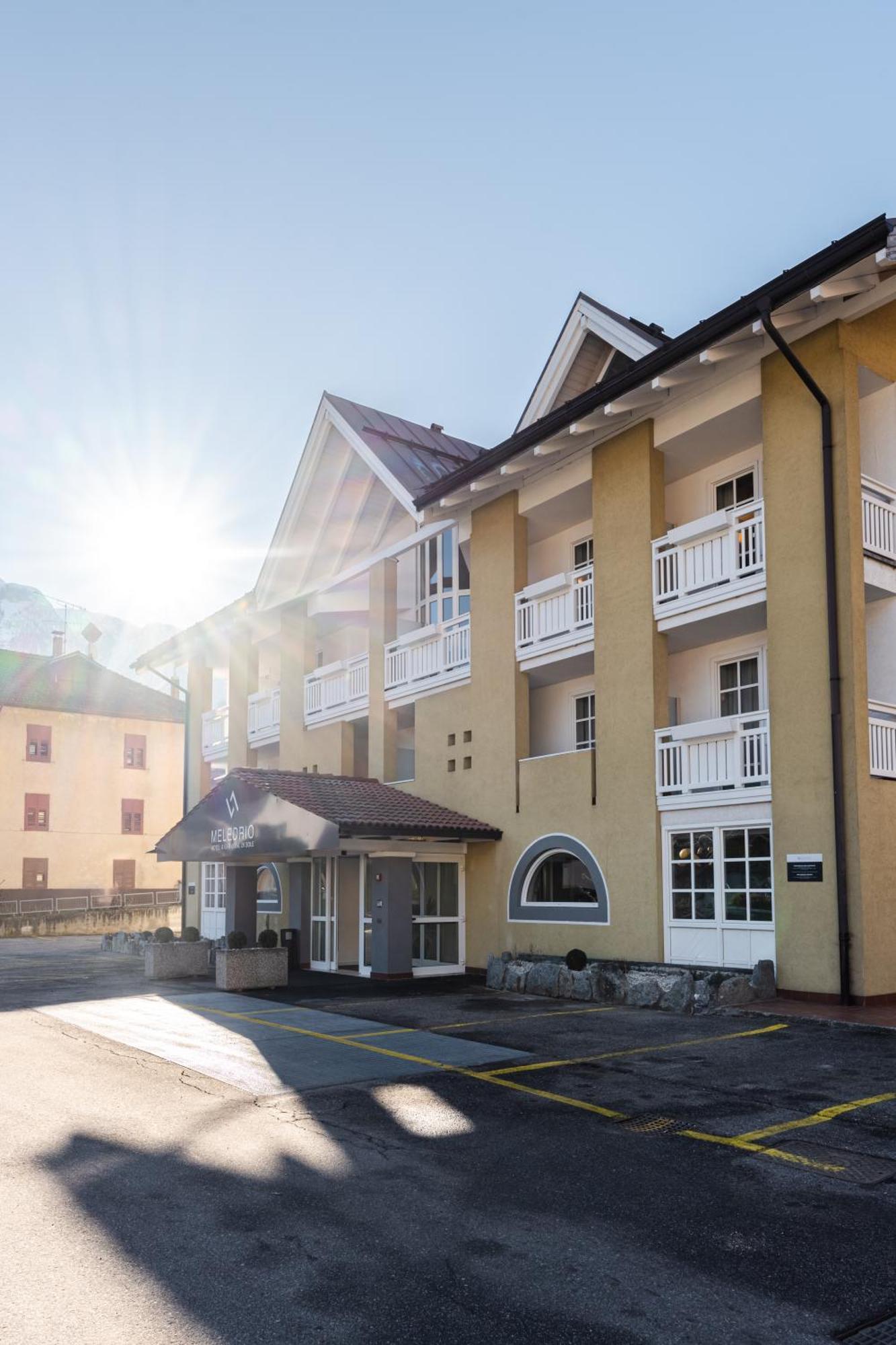 Hotel Garni Meledrio Dimaro Exterior photo