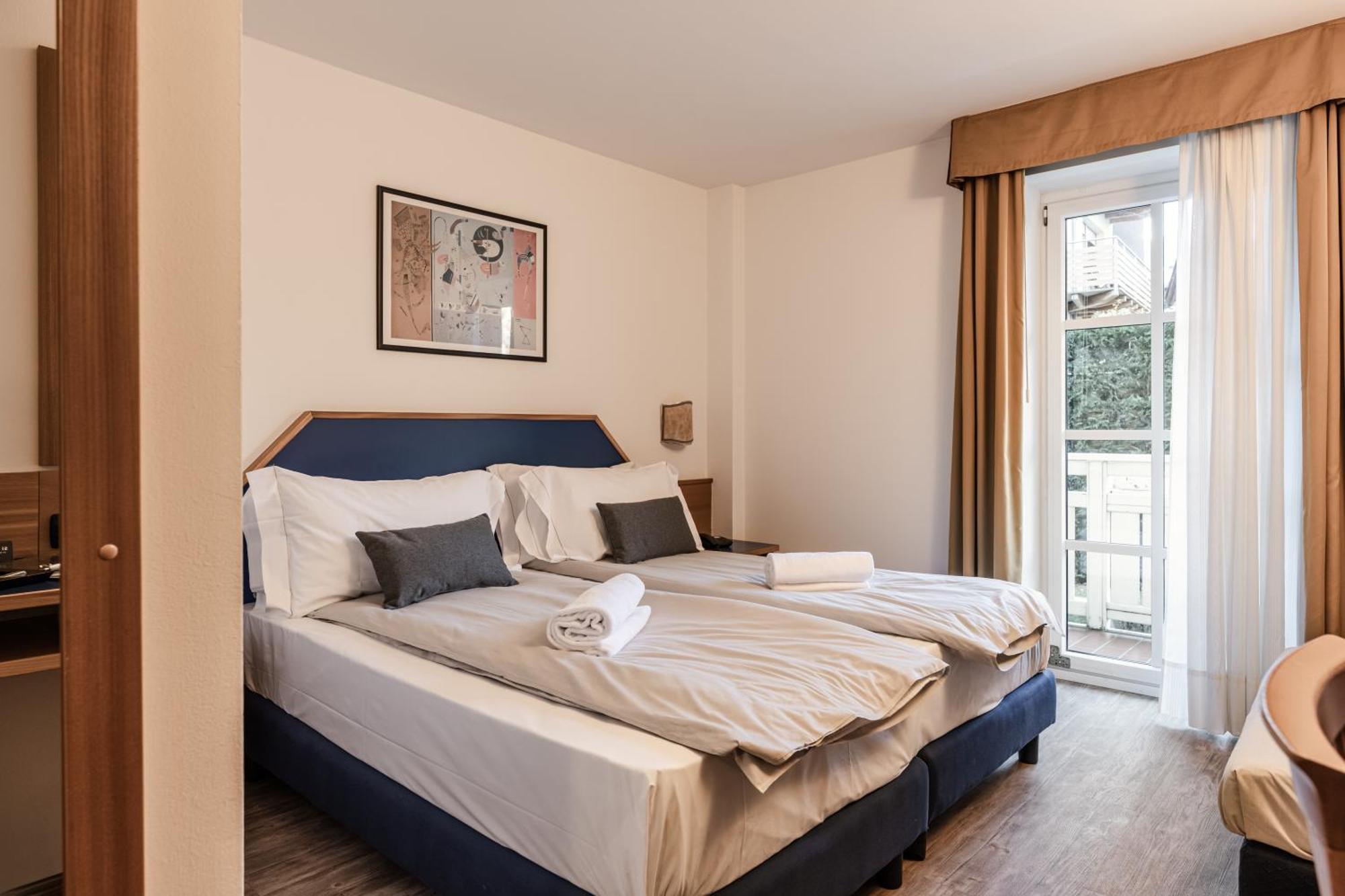 Hotel Garni Meledrio Dimaro Exterior photo